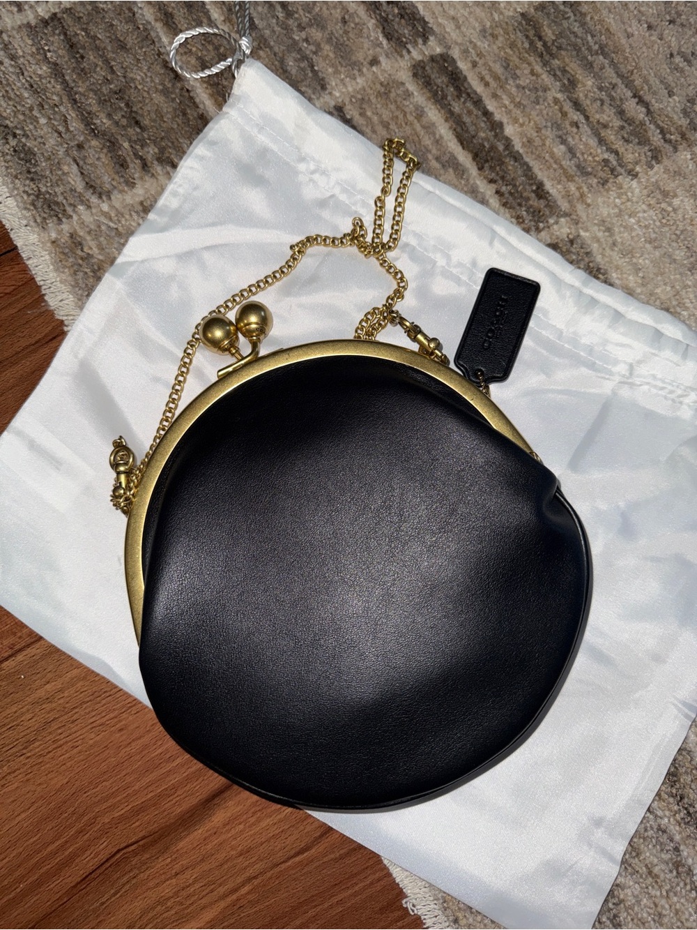 Coach Black Kisslock 16 Round Leather Frame Crossbody Bag NWT